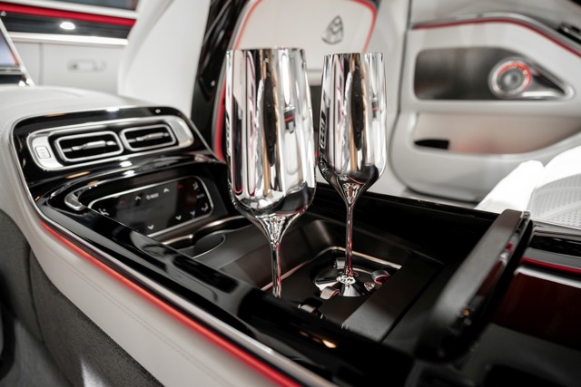 Mercedes Benz S-Class Maybach photo 129