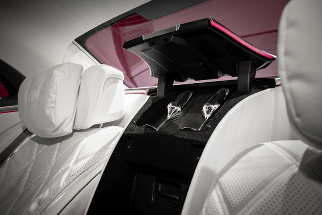 Mercedes Benz S-Class Maybach photo 131