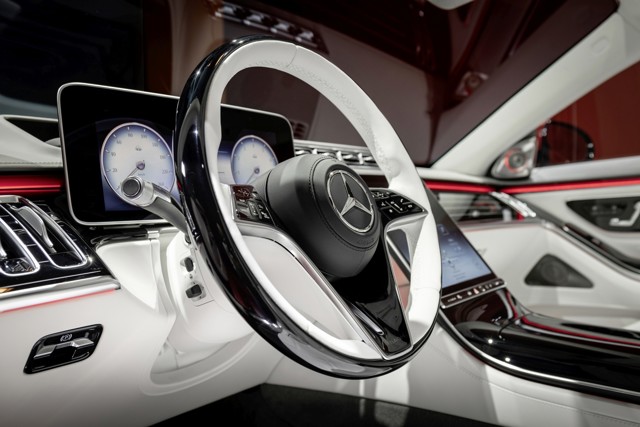 Mercedes Benz S-Class Maybach photo 144