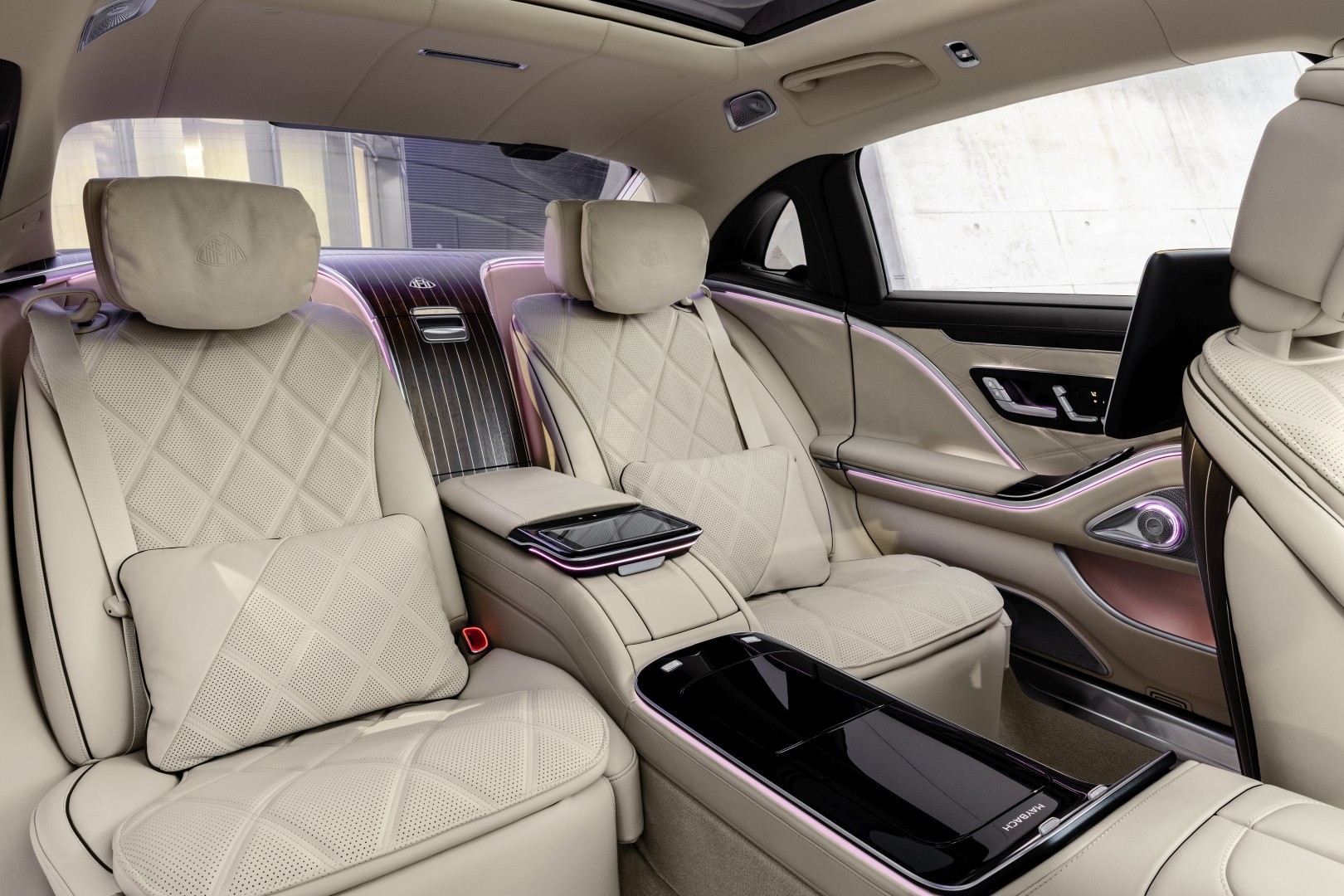 Mercedes Benz S-Class Maybach photo 165