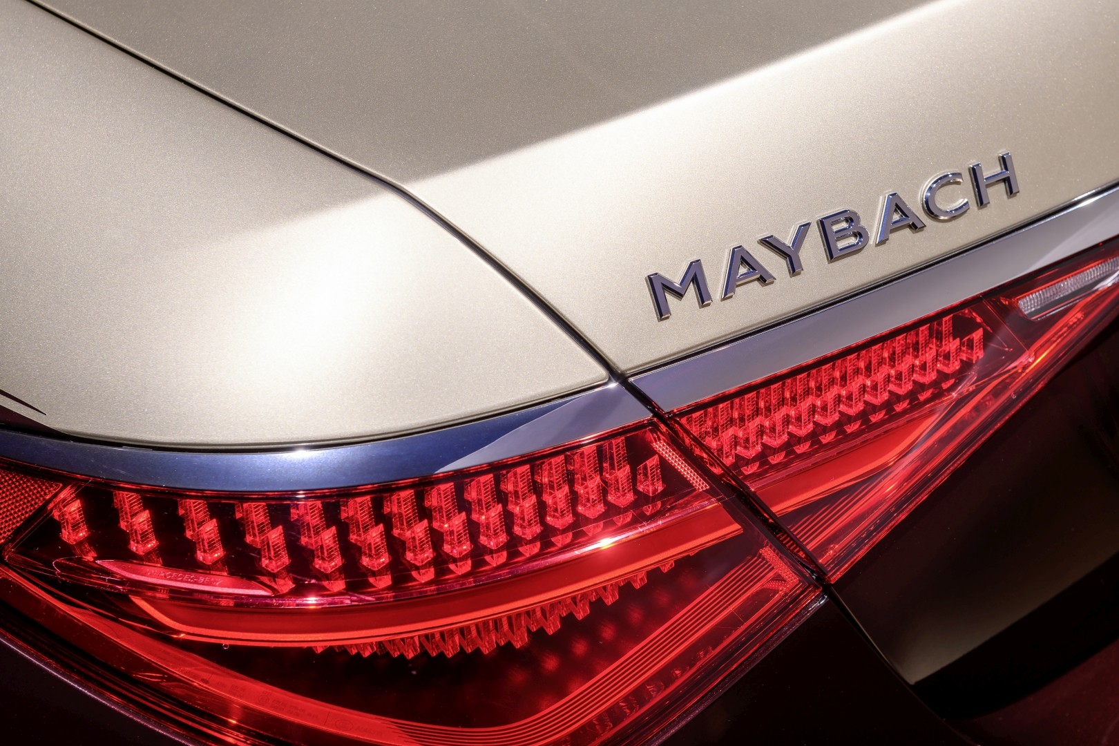 Mercedes Benz S-Class Maybach photo 2