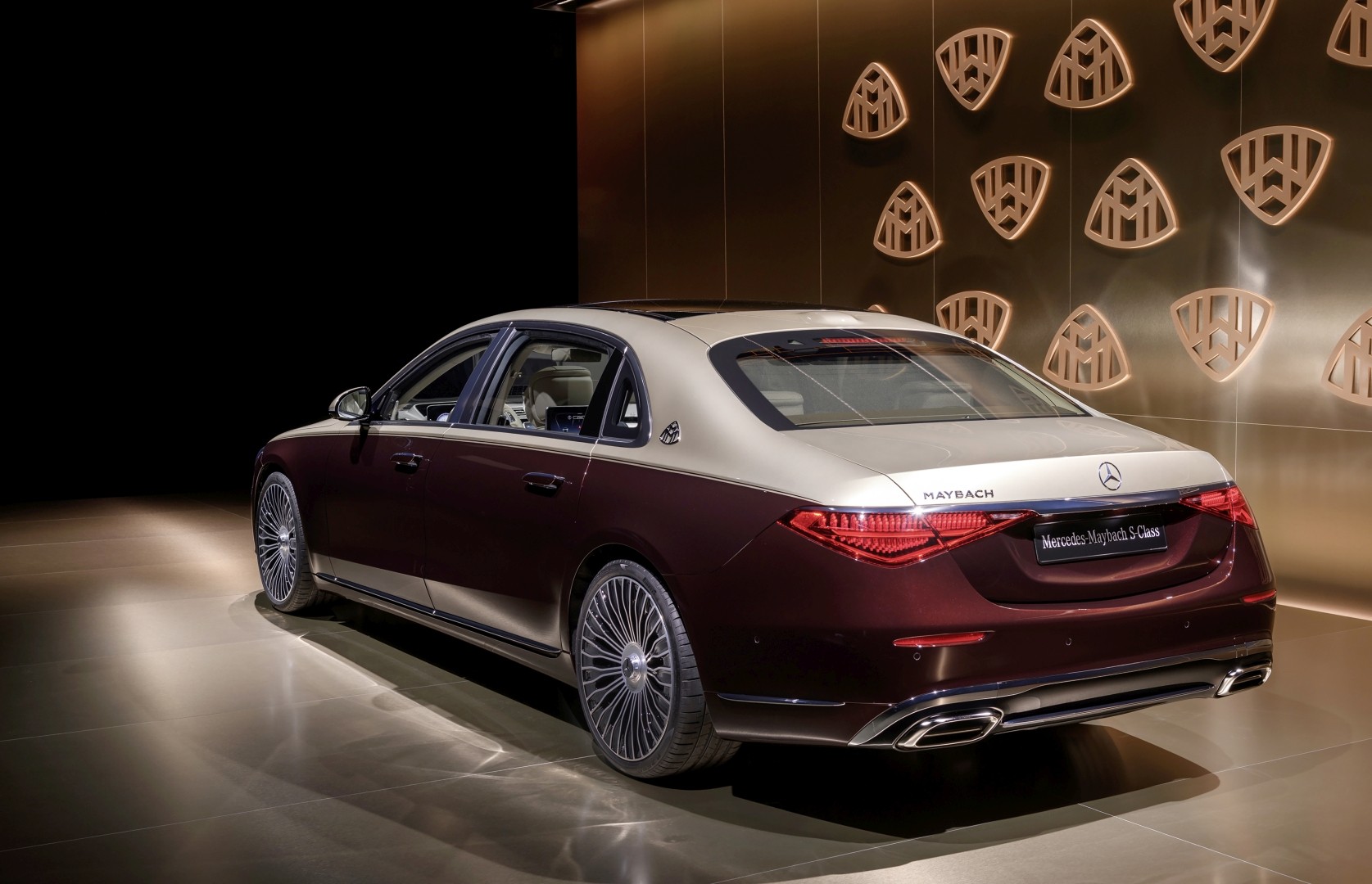 Mercedes Benz S-Class Maybach photo 5