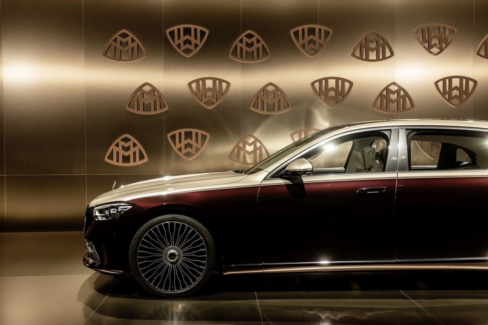 Mercedes Benz S-Class Maybach photo 7