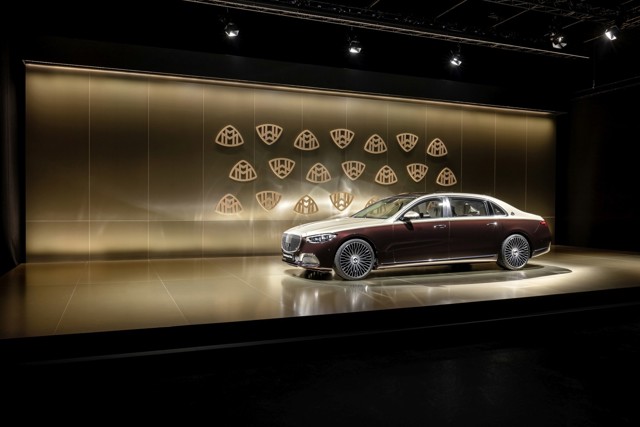 Mercedes Benz S-Class Maybach photo 8