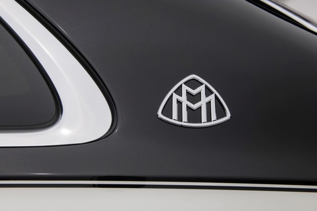 Mercedes Benz S-Class Maybach photo 9