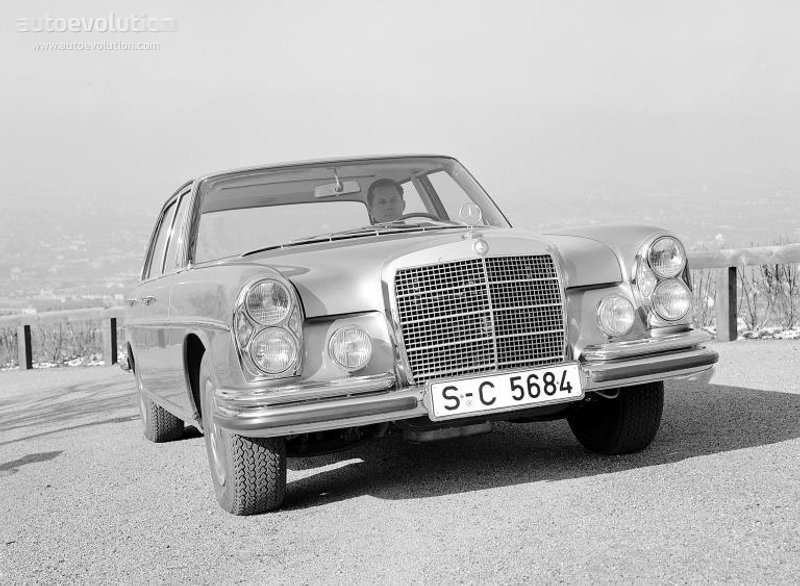 Mercedes Benz S-Klasse And Predecessors photo 9