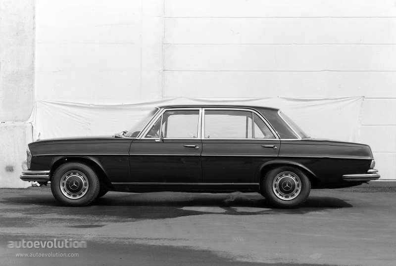Mercedes Benz S-Klasse And Predecessors photo 2