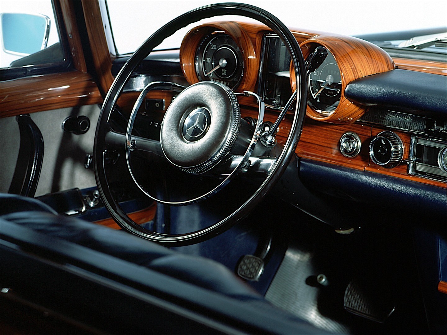 Mercedes Benz S-Klasse And Predecessors photo 54