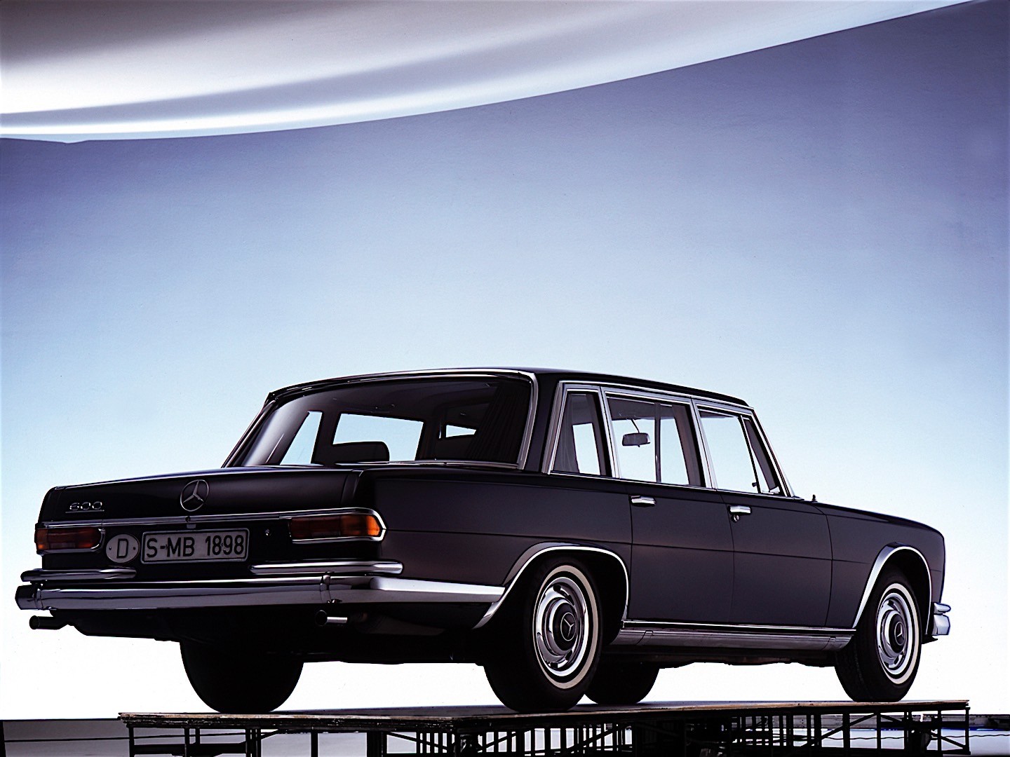 Mercedes Benz S-Klasse And Predecessors photo 13