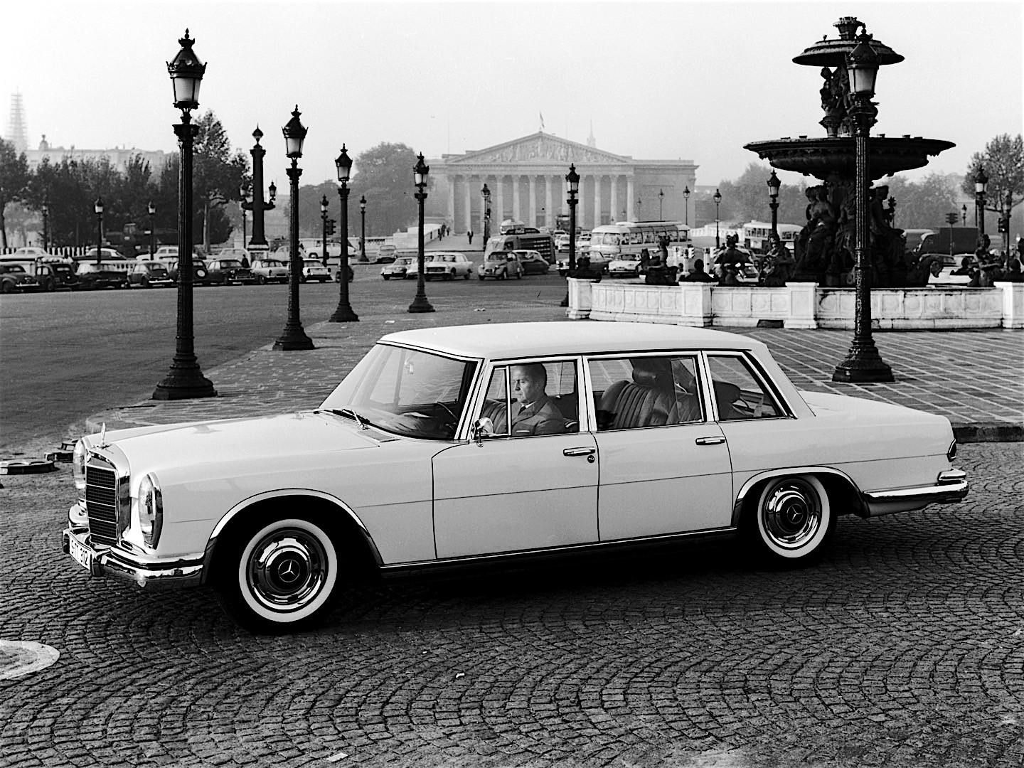 Mercedes Benz S-Klasse And Predecessors photo 21