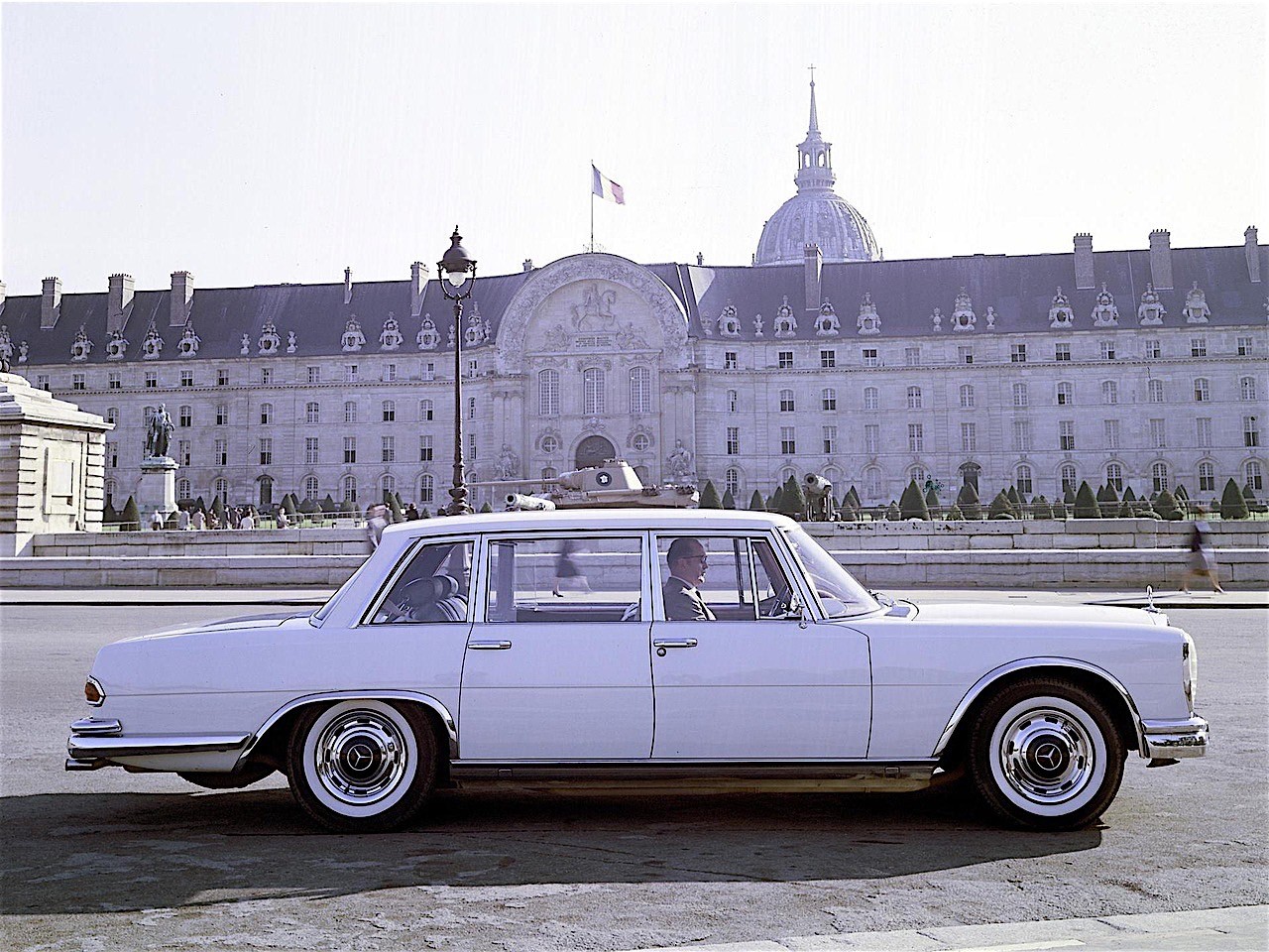 Mercedes Benz S-Klasse And Predecessors photo 23