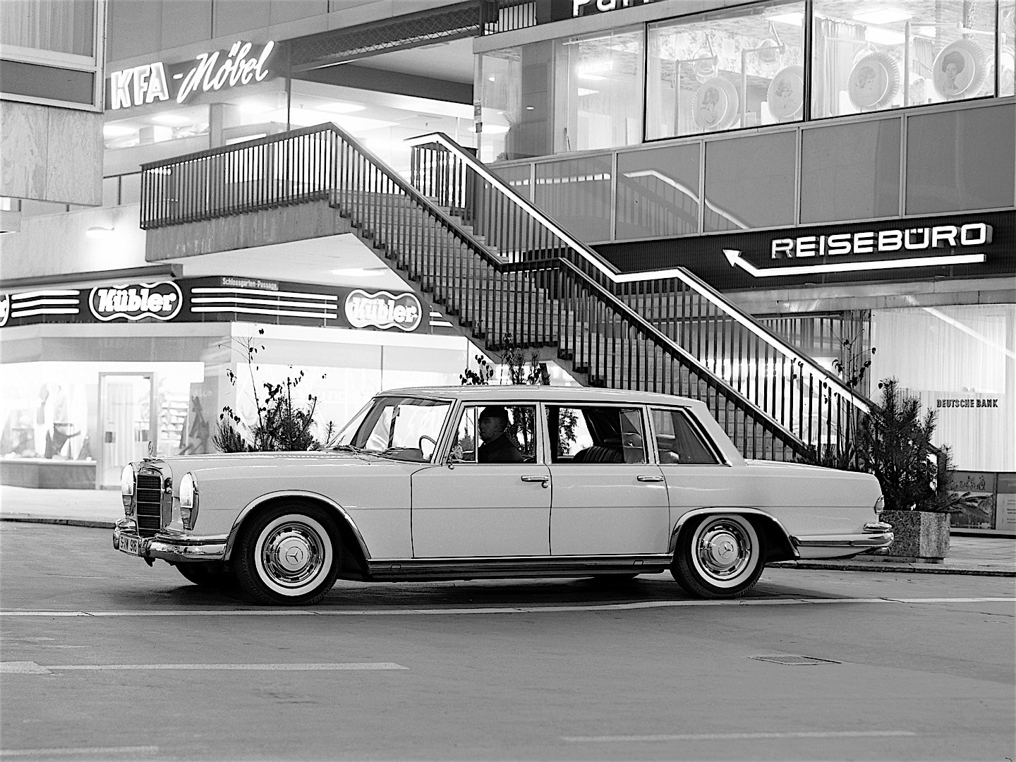 Mercedes Benz S-Klasse And Predecessors photo 24