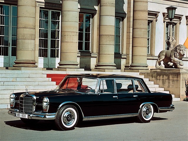 Mercedes Benz S-Klasse And Predecessors photo 37