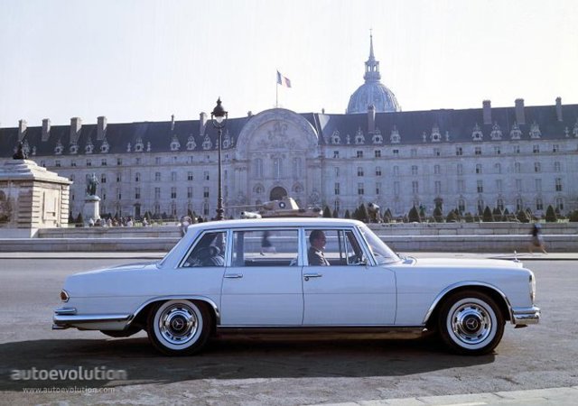 Mercedes Benz S-Klasse And Predecessors photo 8