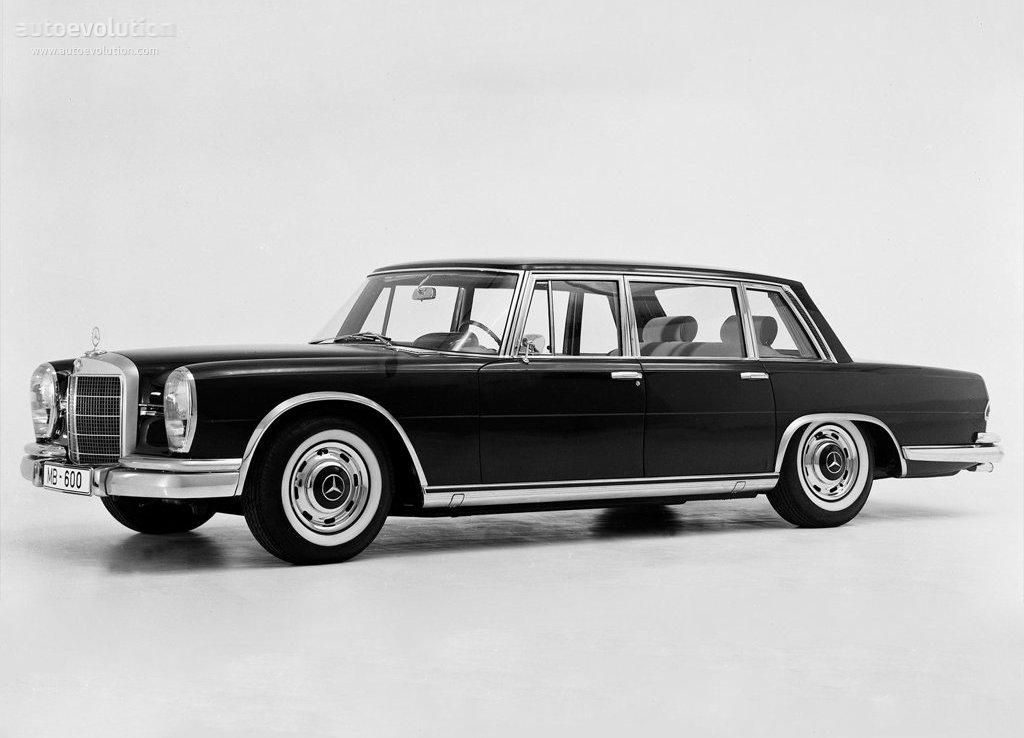 Mercedes Benz S-Klasse And Predecessors photo 2