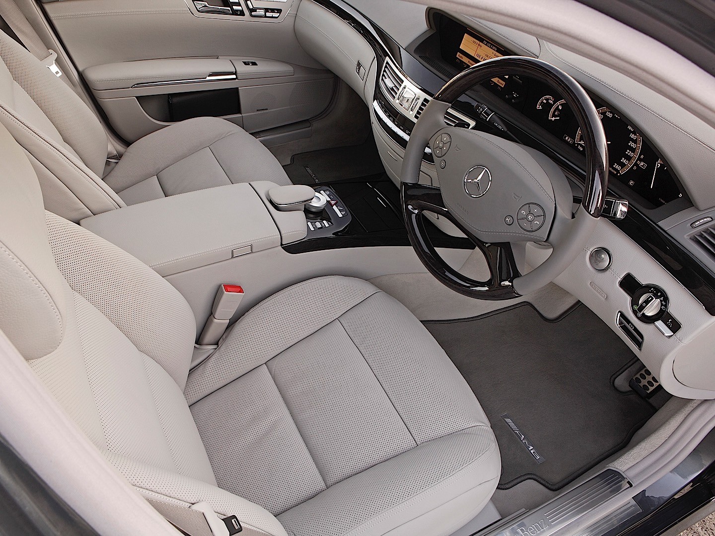 Mercedes Benz S-Klasse And Predecessors photo 48