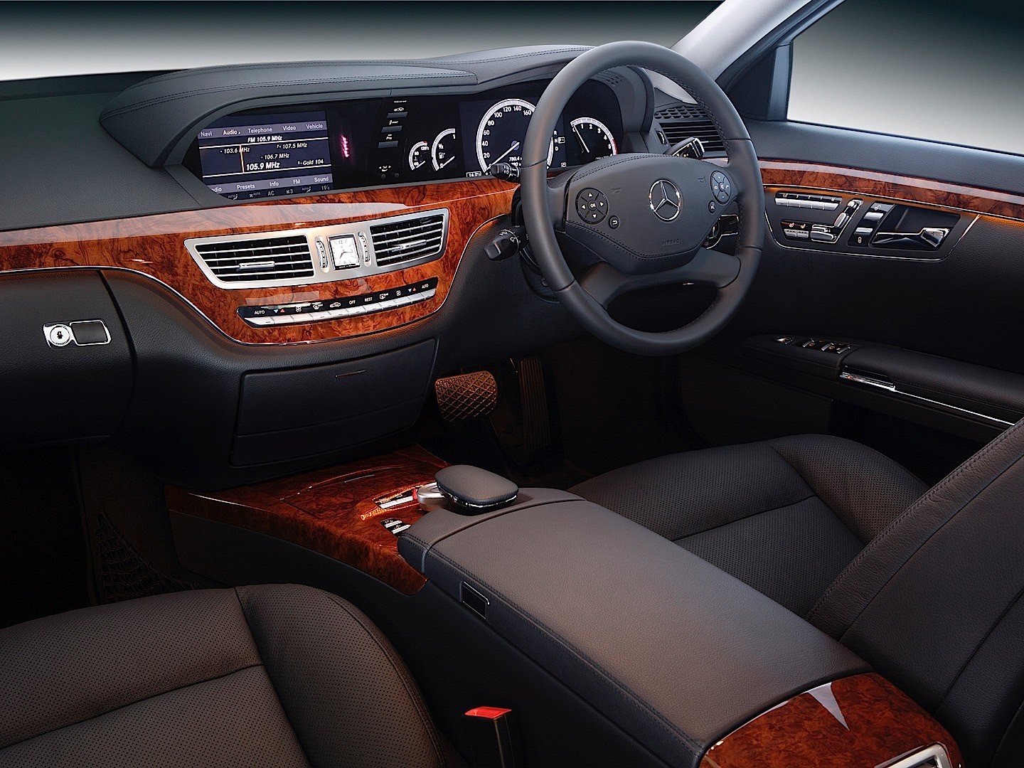 Mercedes Benz S-Klasse And Predecessors photo 53