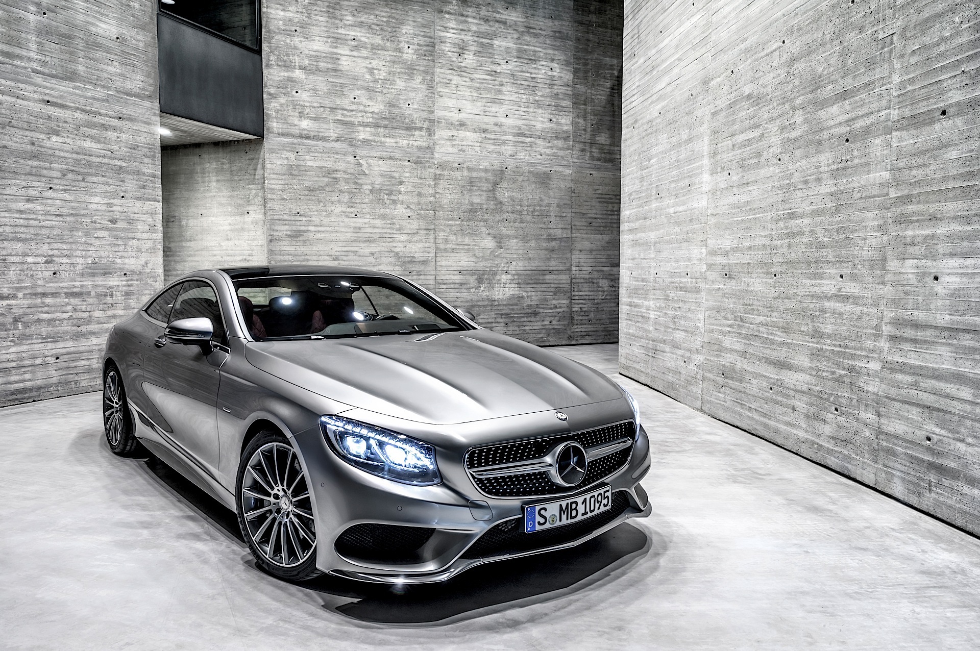 Mercedes Benz S-Klasse Coupe photo 25