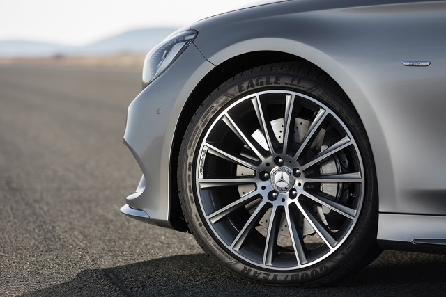 Mercedes Benz S-Klasse Coupe photo 32