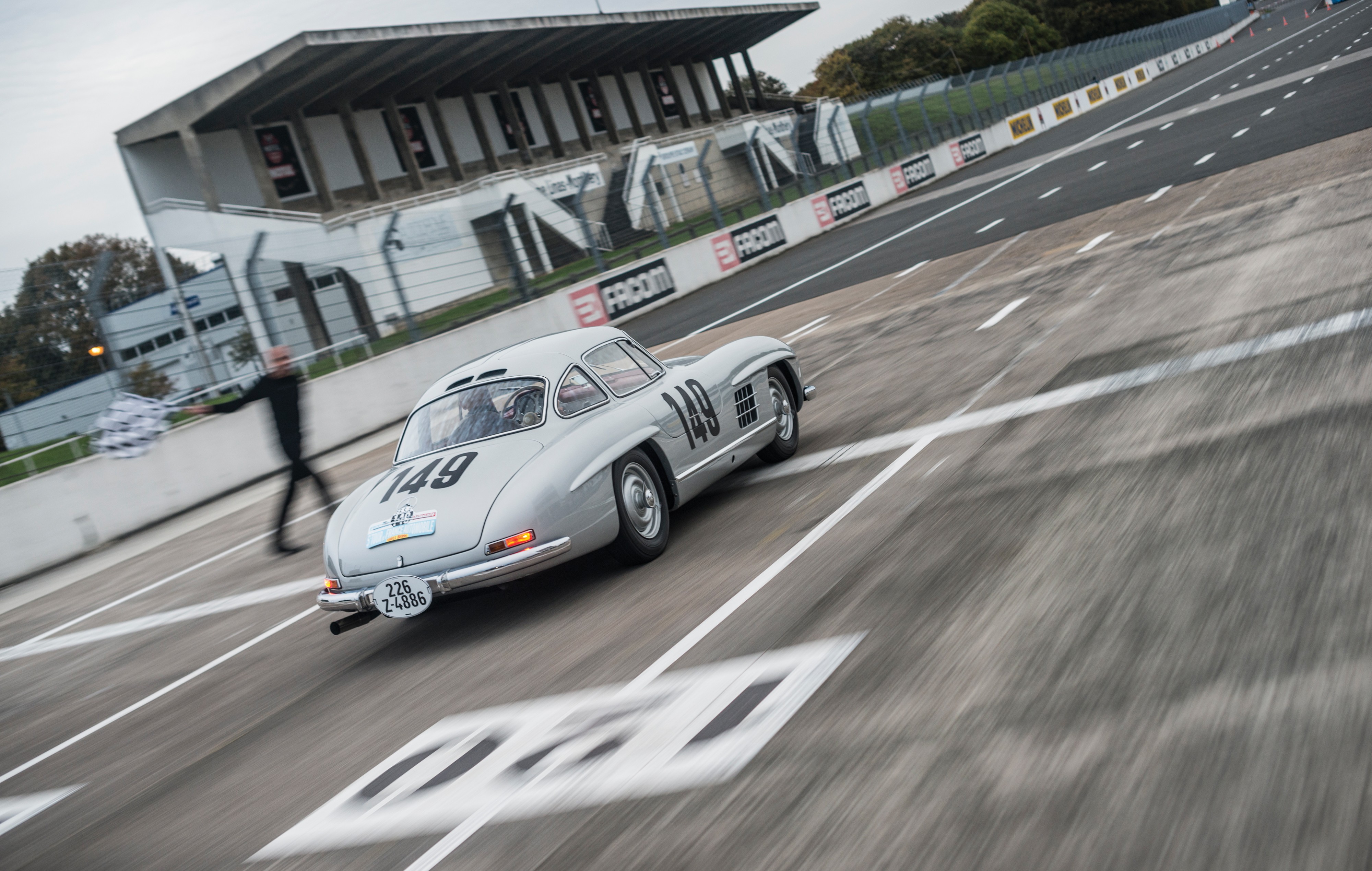 Mercedes Benz Sl-Klasse photo 44