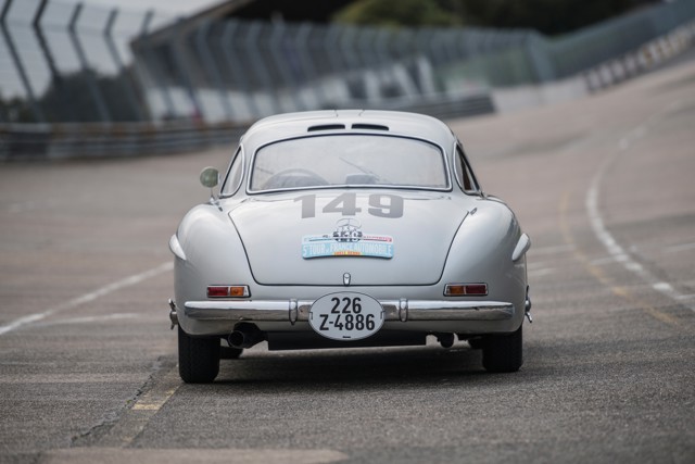 Mercedes Benz Sl-Klasse photo 51