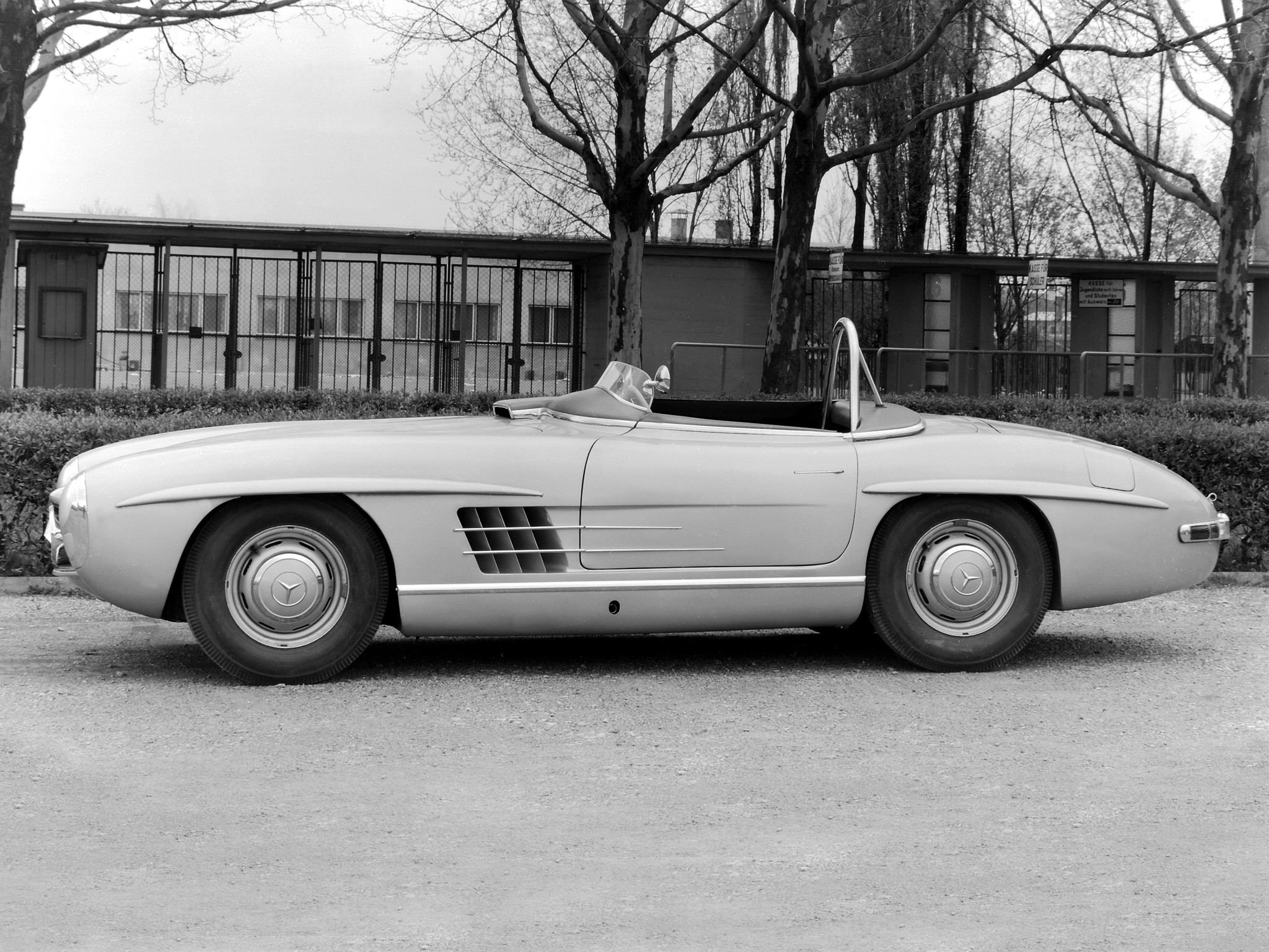 Mercedes Benz Sl-Klasse photo 30