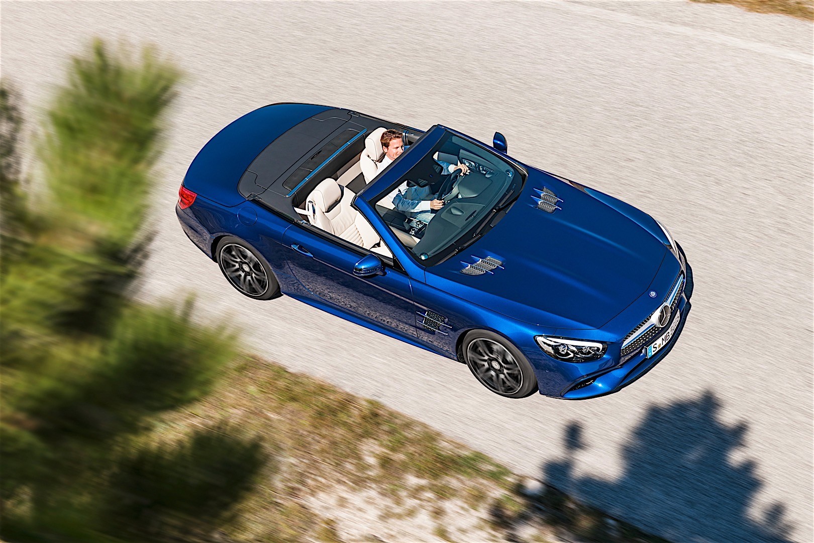 Mercedes Benz Sl-Klasse photo 11