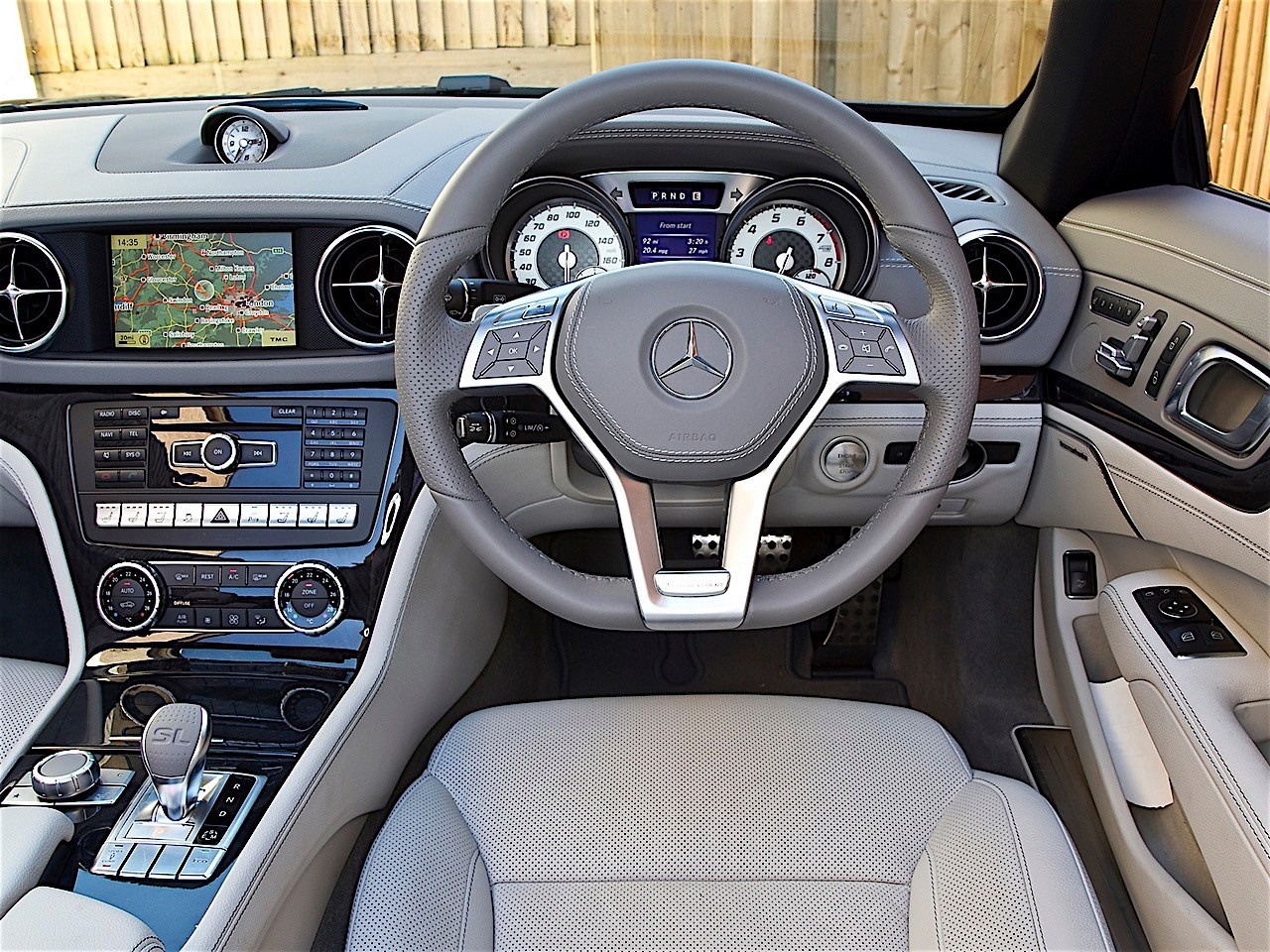 Mercedes Benz Sl-Klasse photo 90