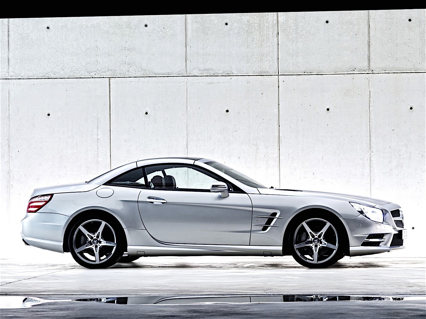 Mercedes Benz Sl-Klasse photo 12