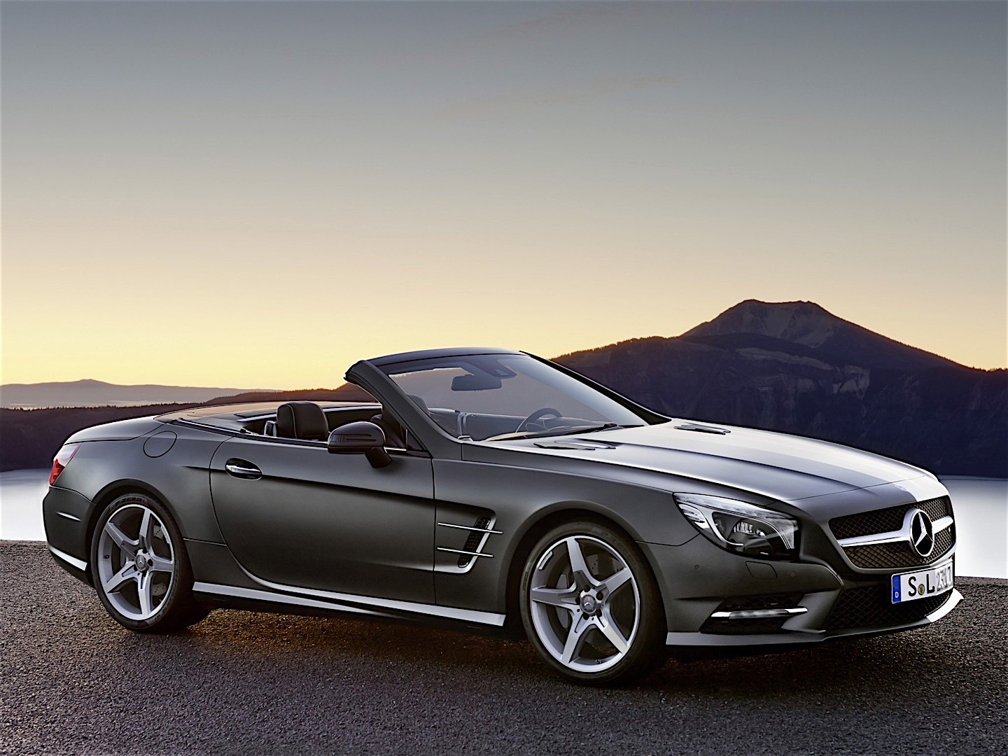 Mercedes Benz Sl-Klasse photo 22