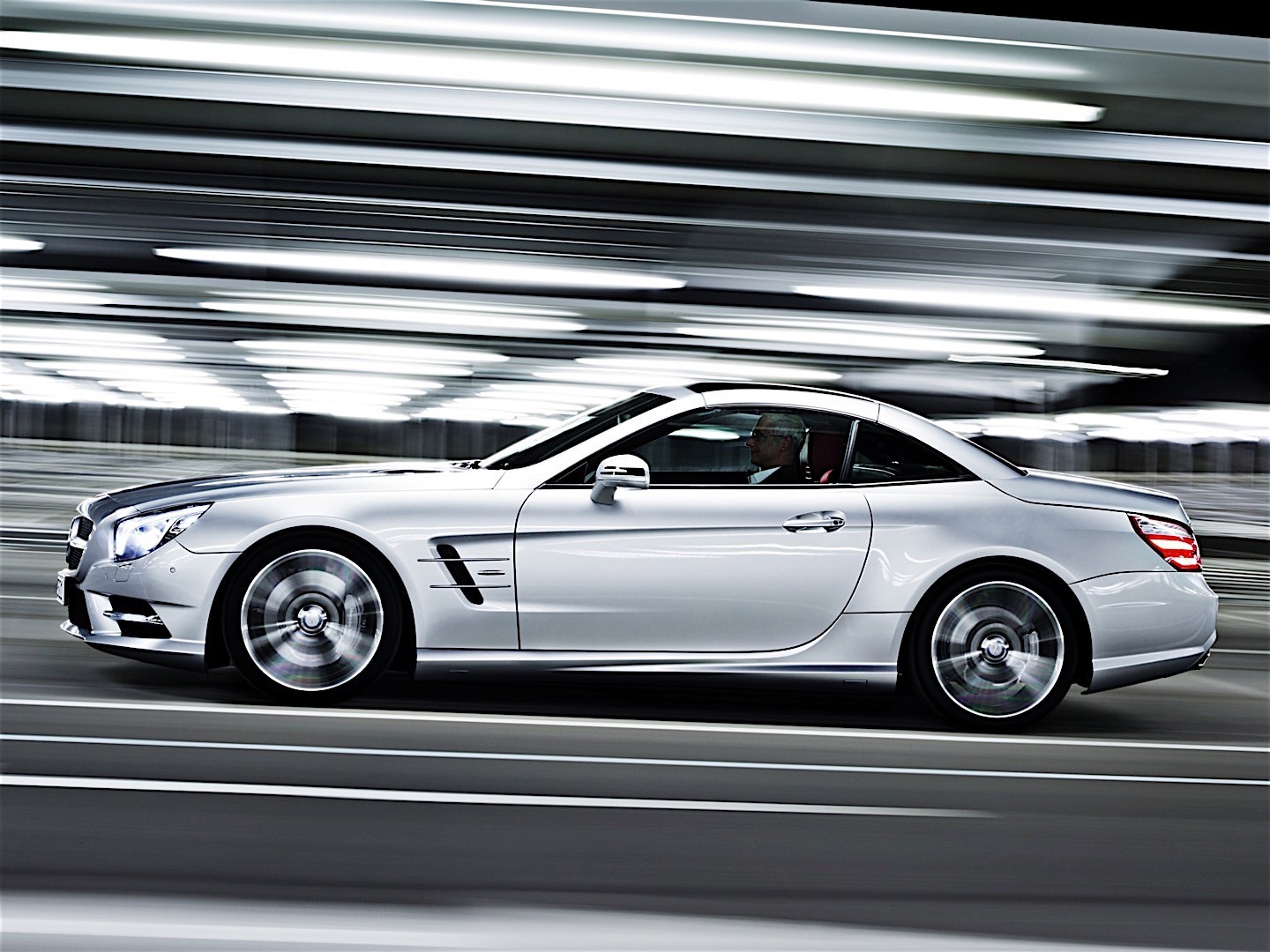 Mercedes Benz Sl-Klasse photo 25