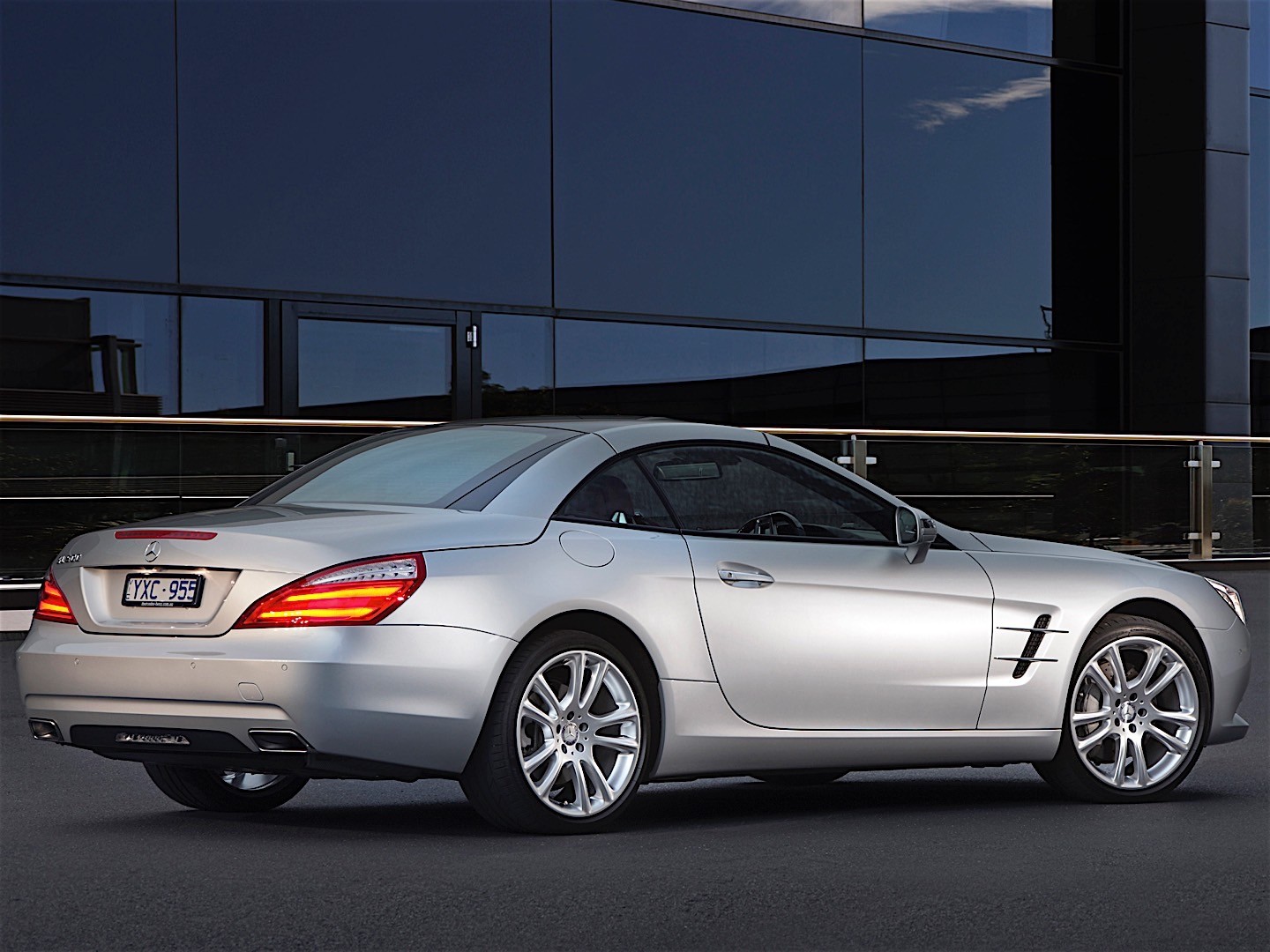 Mercedes Benz Sl-Klasse photo 46