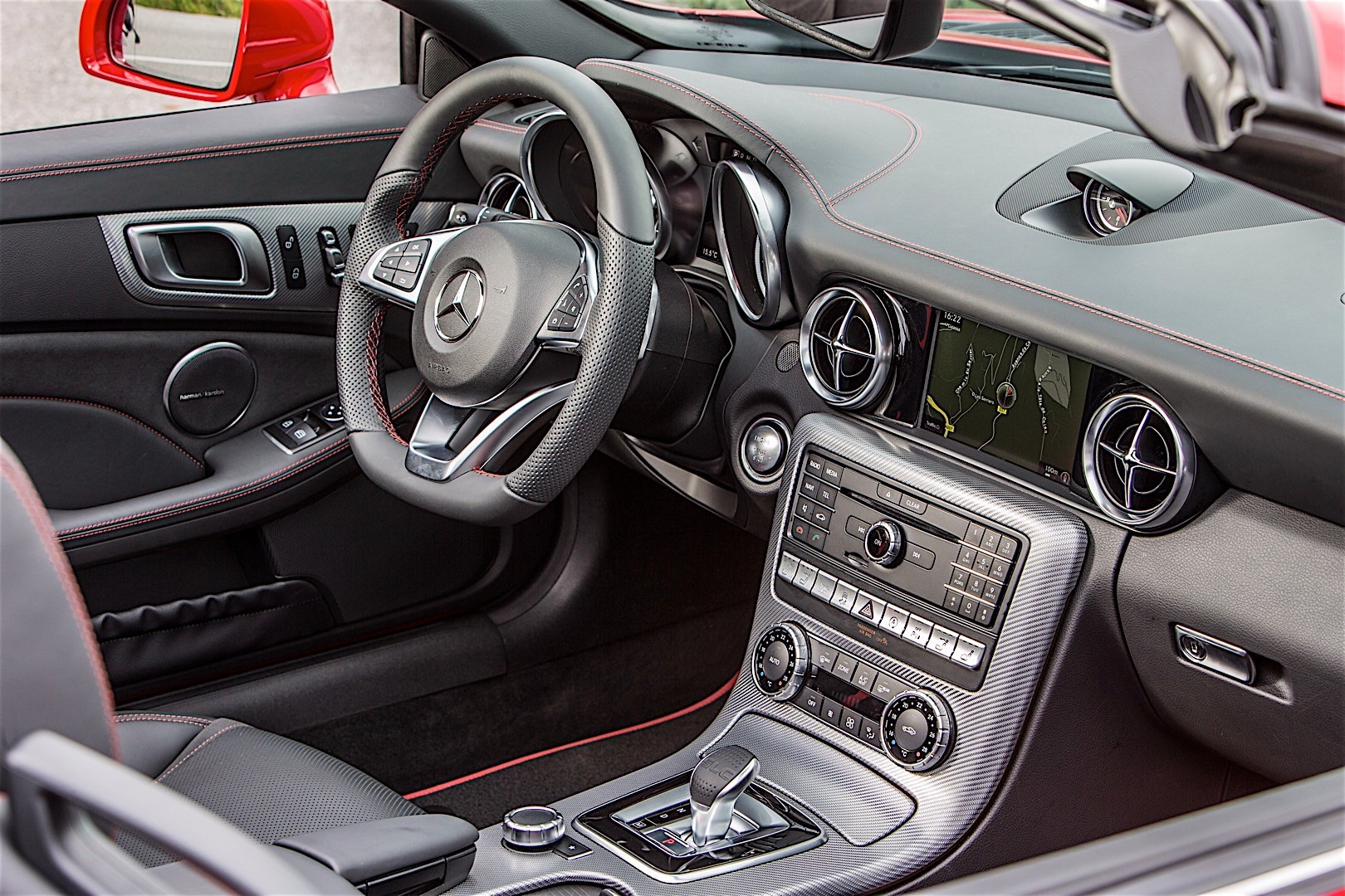 Mercedes Benz Slc-Class photo 104