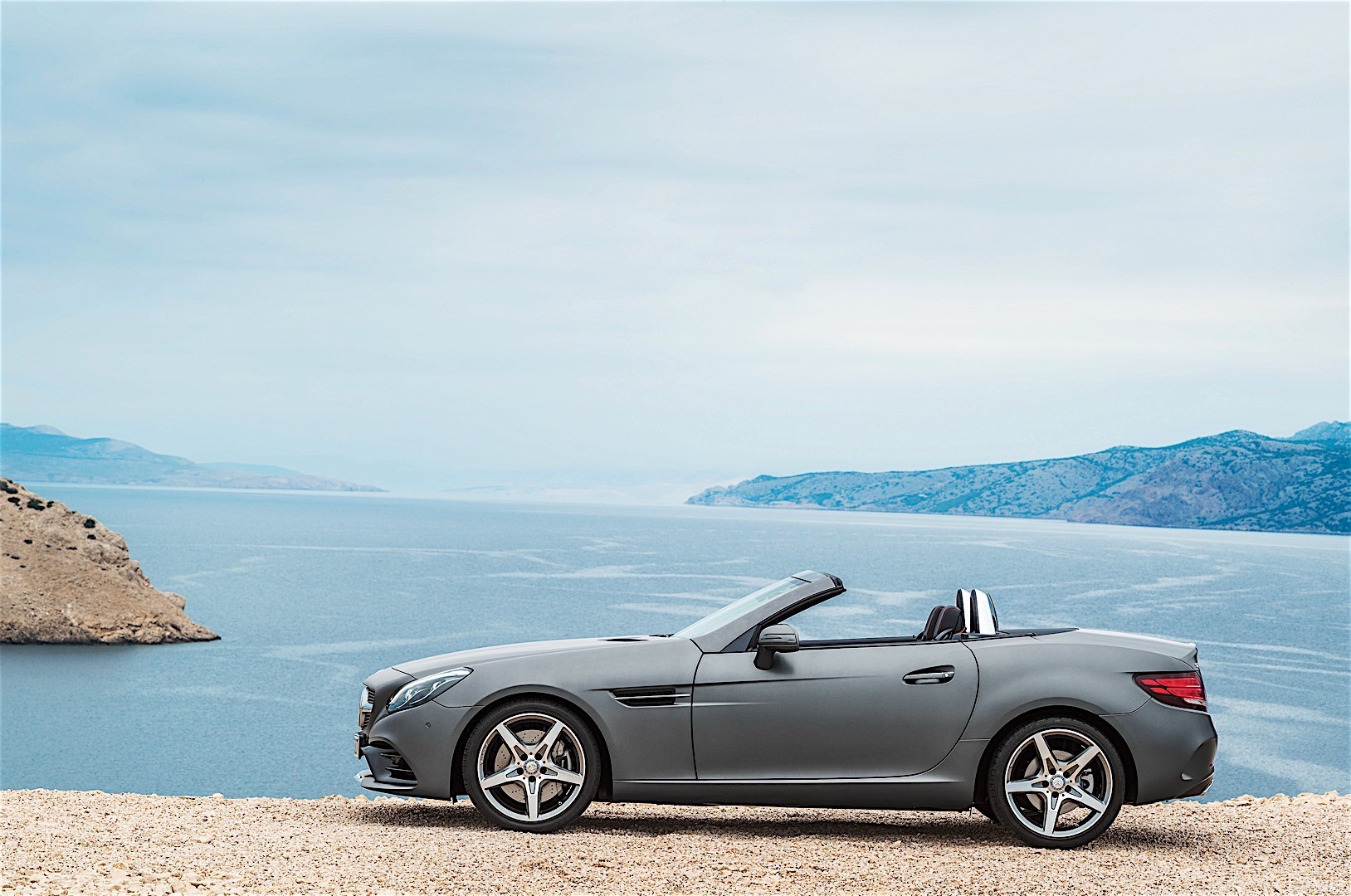 Mercedes Benz Slc-Class photo 10