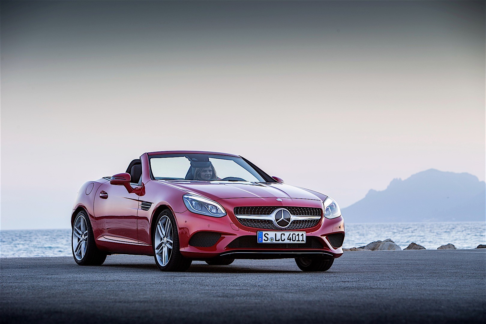 Mercedes Benz Slc-Class photo 13