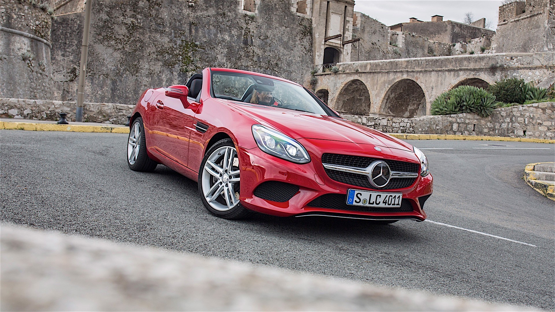 Mercedes Benz Slc-Class photo 16