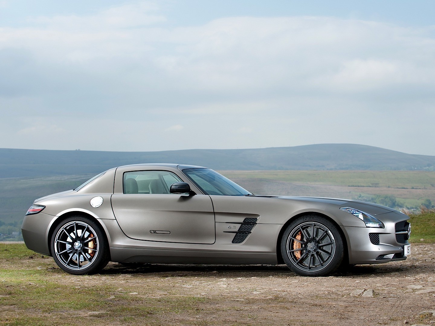 Mercedes Benz Sls Amg photo 18