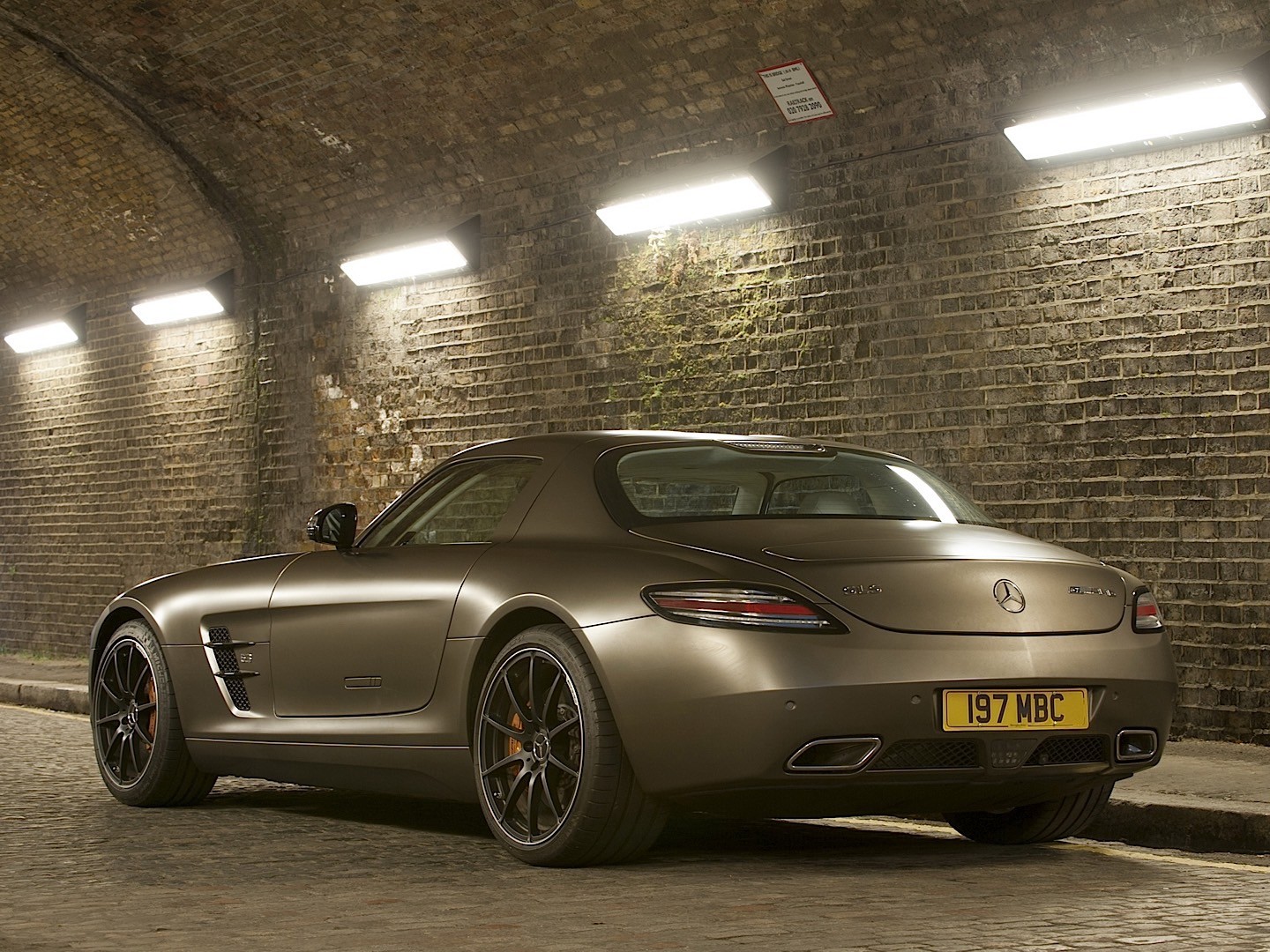 Mercedes Benz Sls Amg photo 23