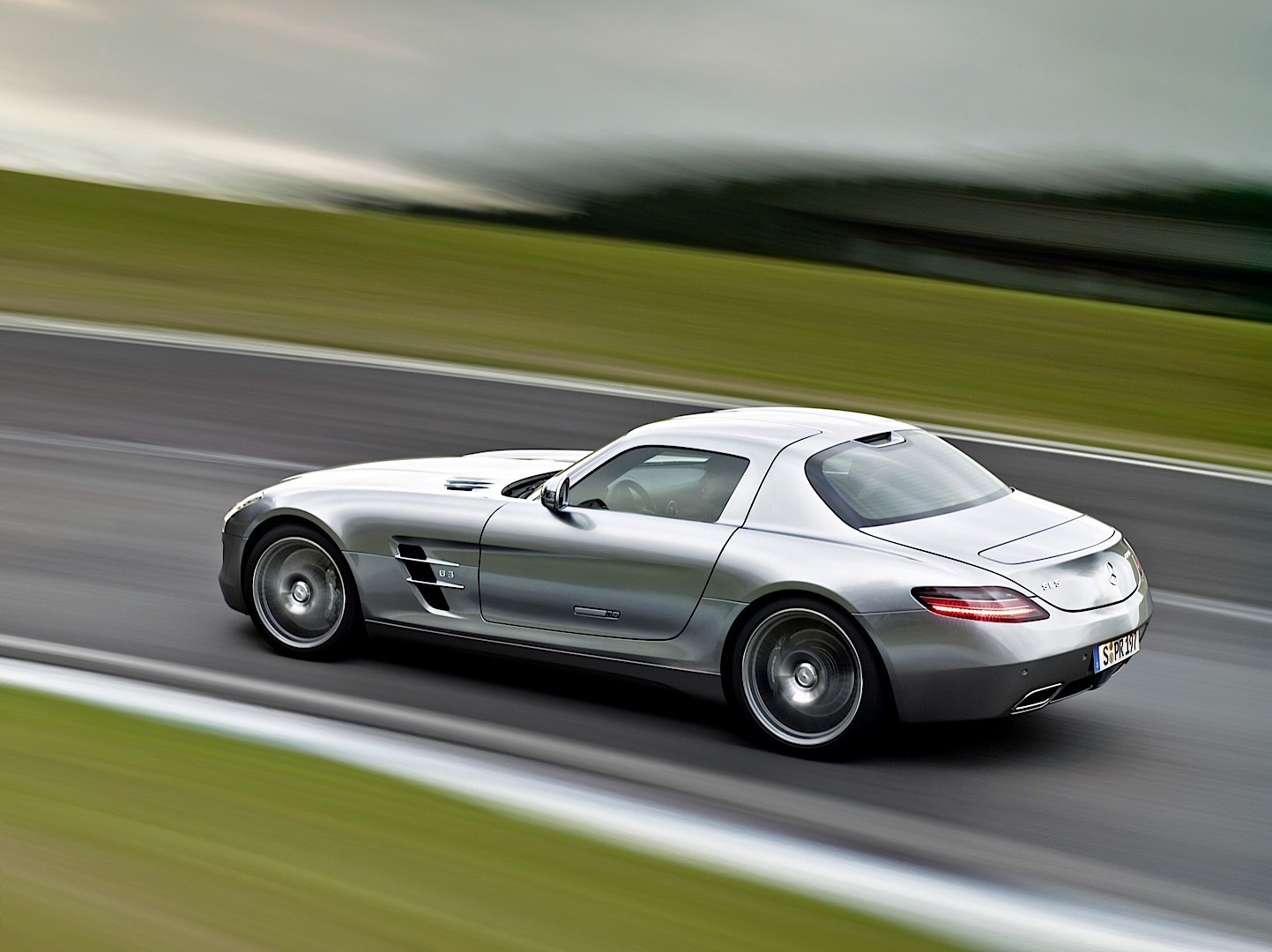 Mercedes Benz Sls Amg photo 37