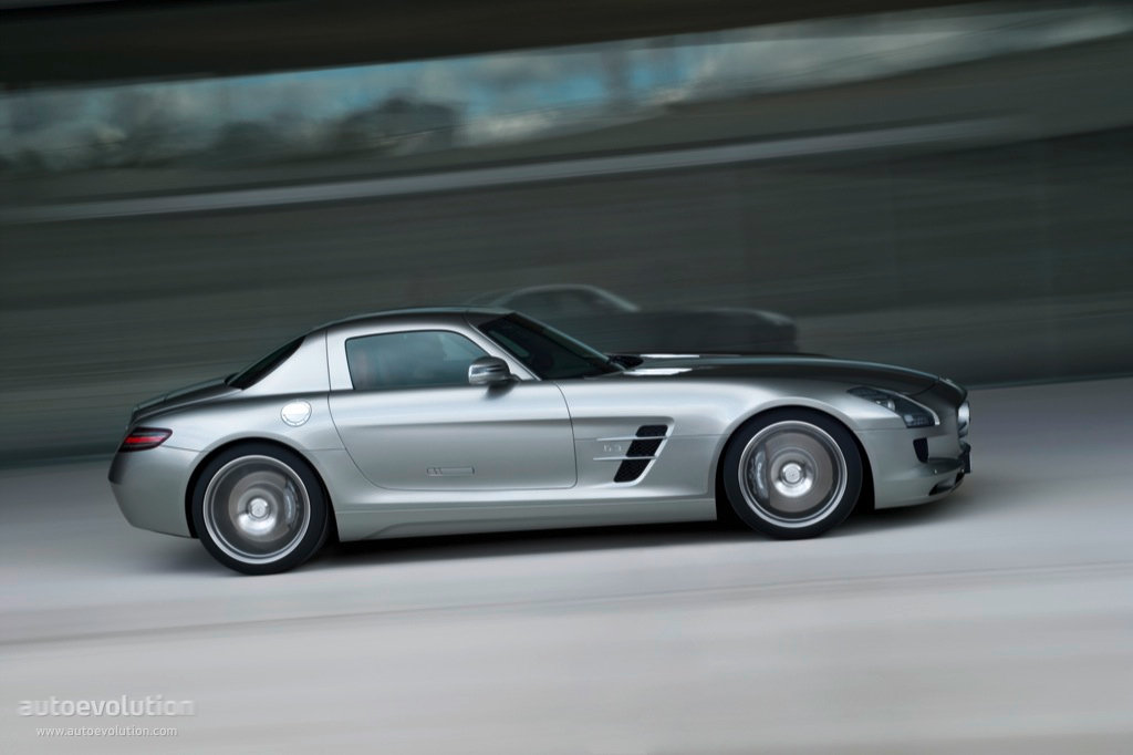 MERCEDES BENZ SLS AMG