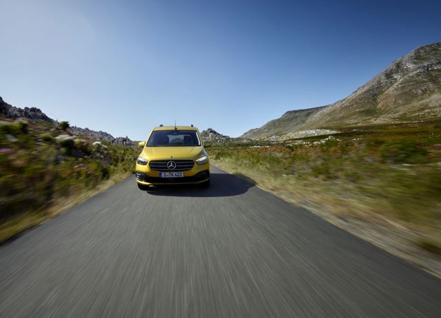 Mercedes Benz T-Class photo 11