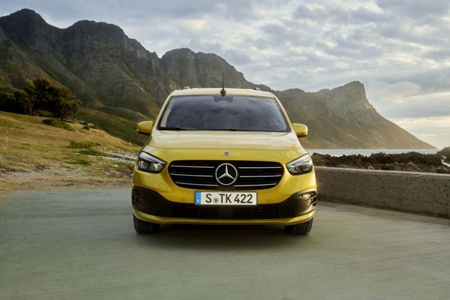 Mercedes Benz T-Class photo 13