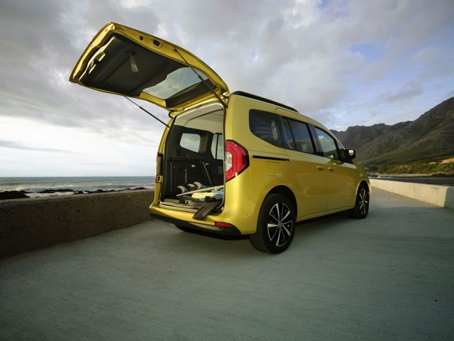Mercedes Benz T-Class photo 14
