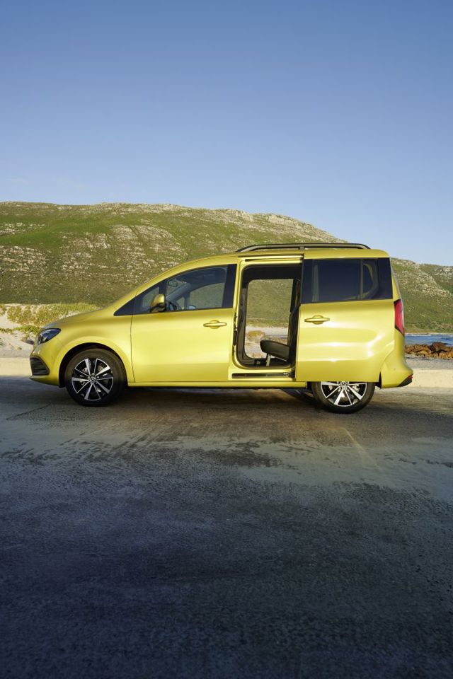 Mercedes Benz T-Class photo 19