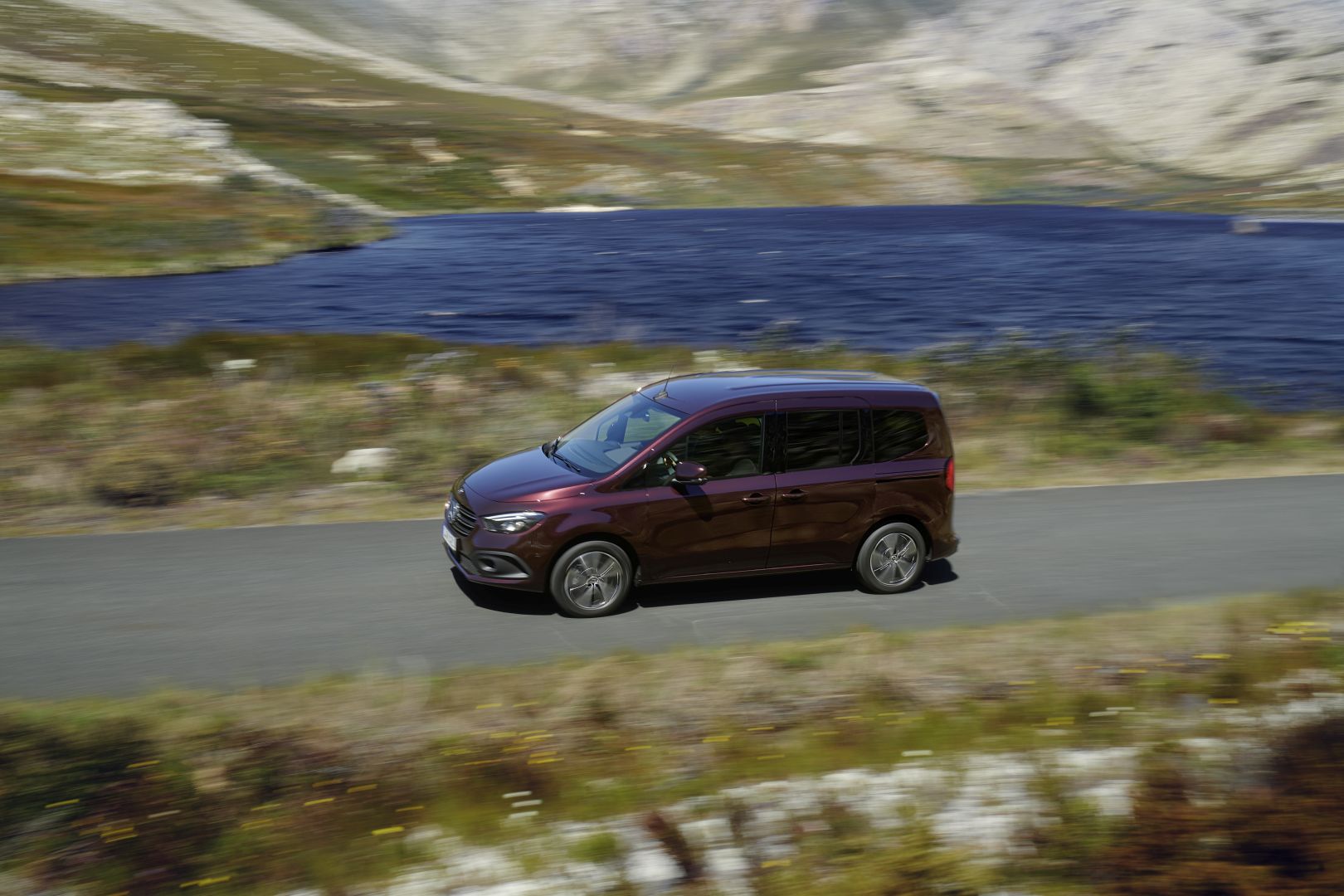 Mercedes Benz T-Class photo 2