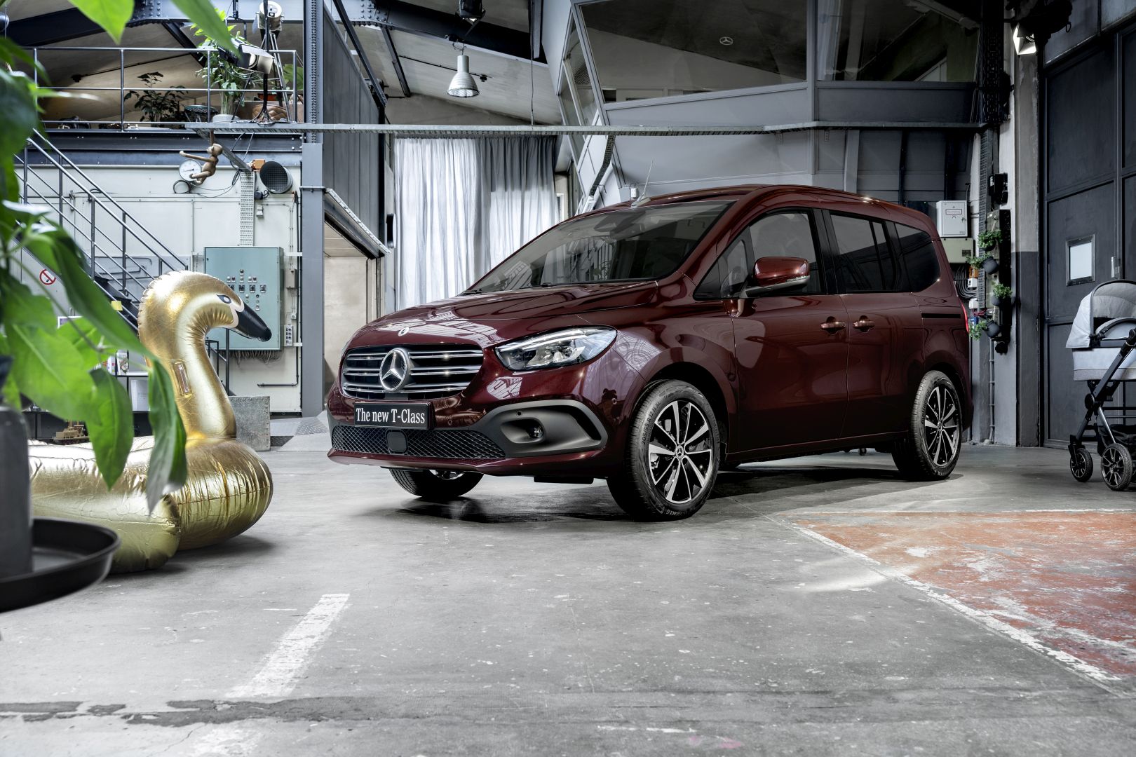 Mercedes Benz T-Class photo 27