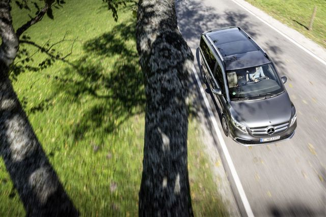 Mercedes Benz V-Class And Predecessors photo 22