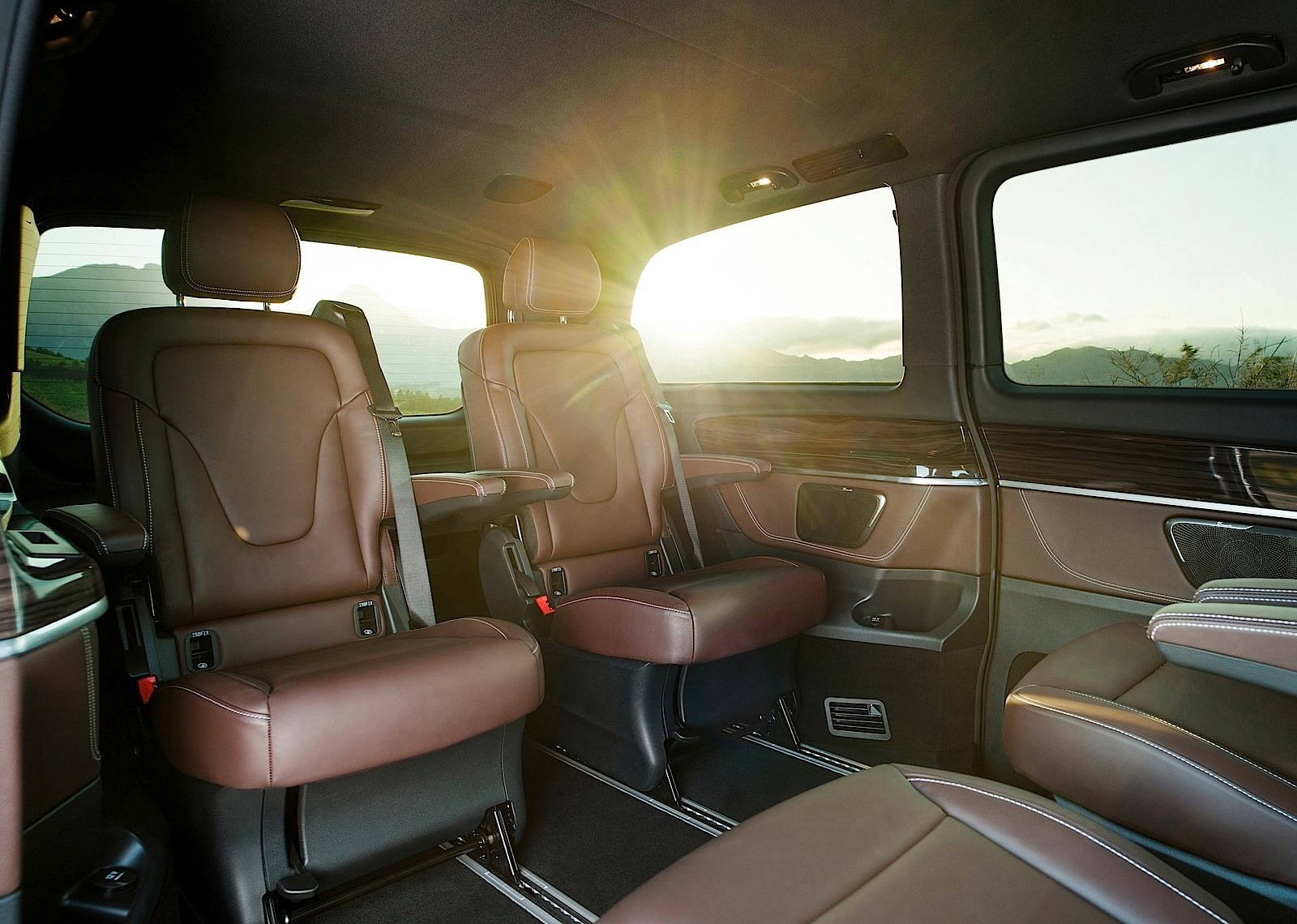 Mercedes Benz V-Class And Predecessors photo 47