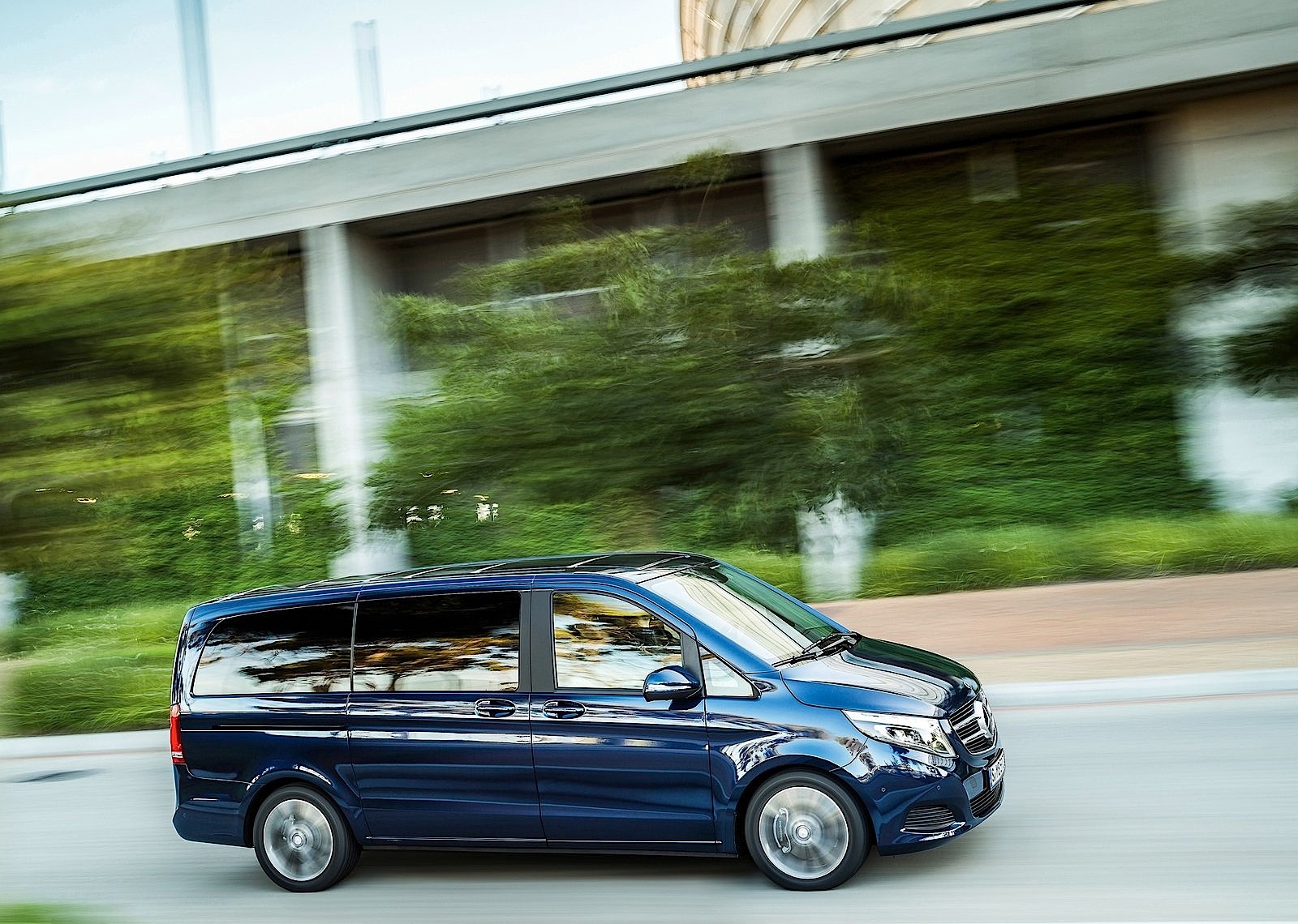 Mercedes Benz V-Class And Predecessors photo 20