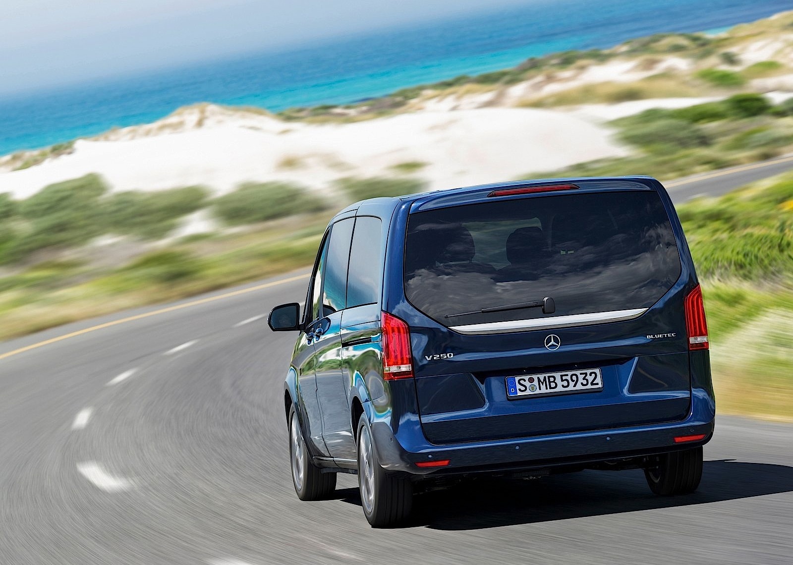 Mercedes Benz V-Class And Predecessors photo 21